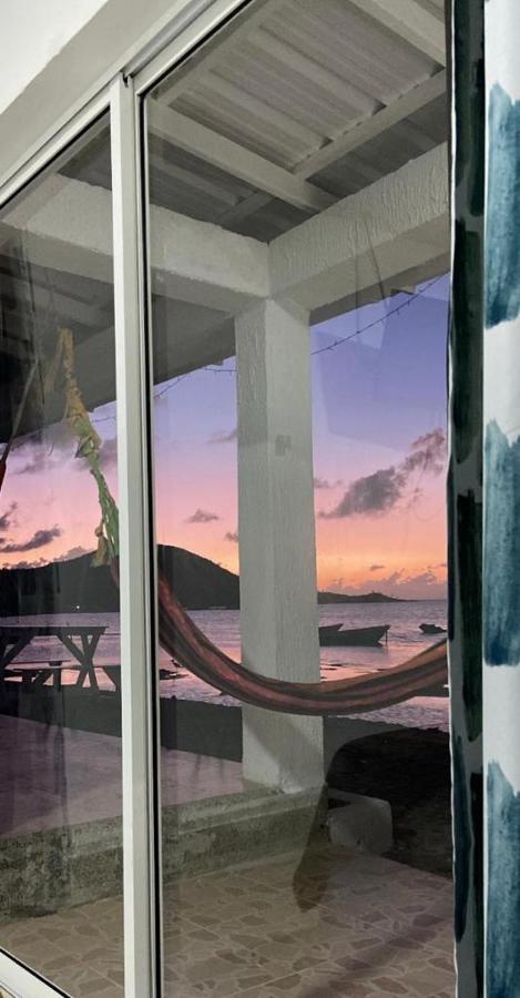 Posada Old Town Bay Providencia  Экстерьер фото