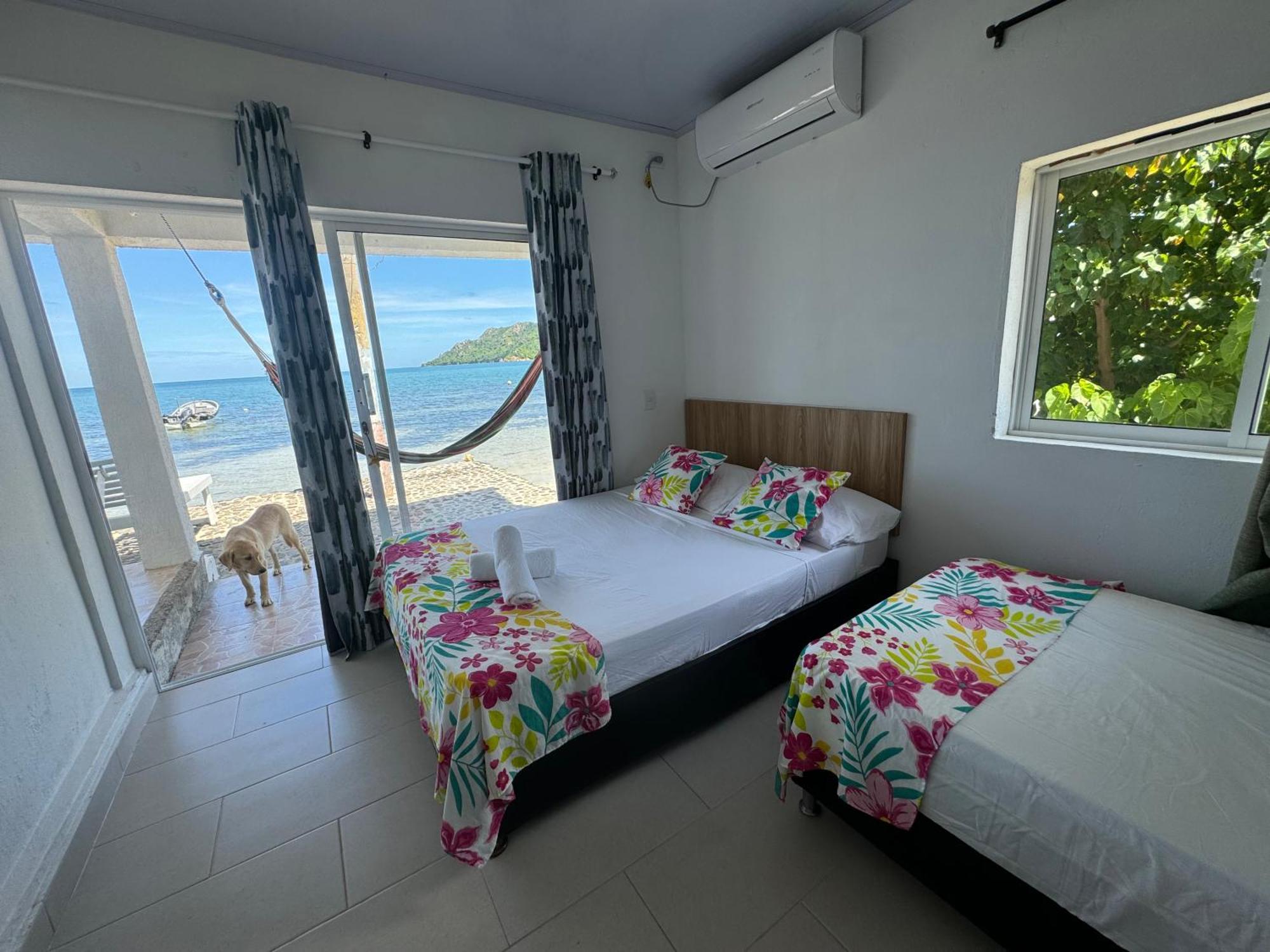 Posada Old Town Bay Providencia  Экстерьер фото