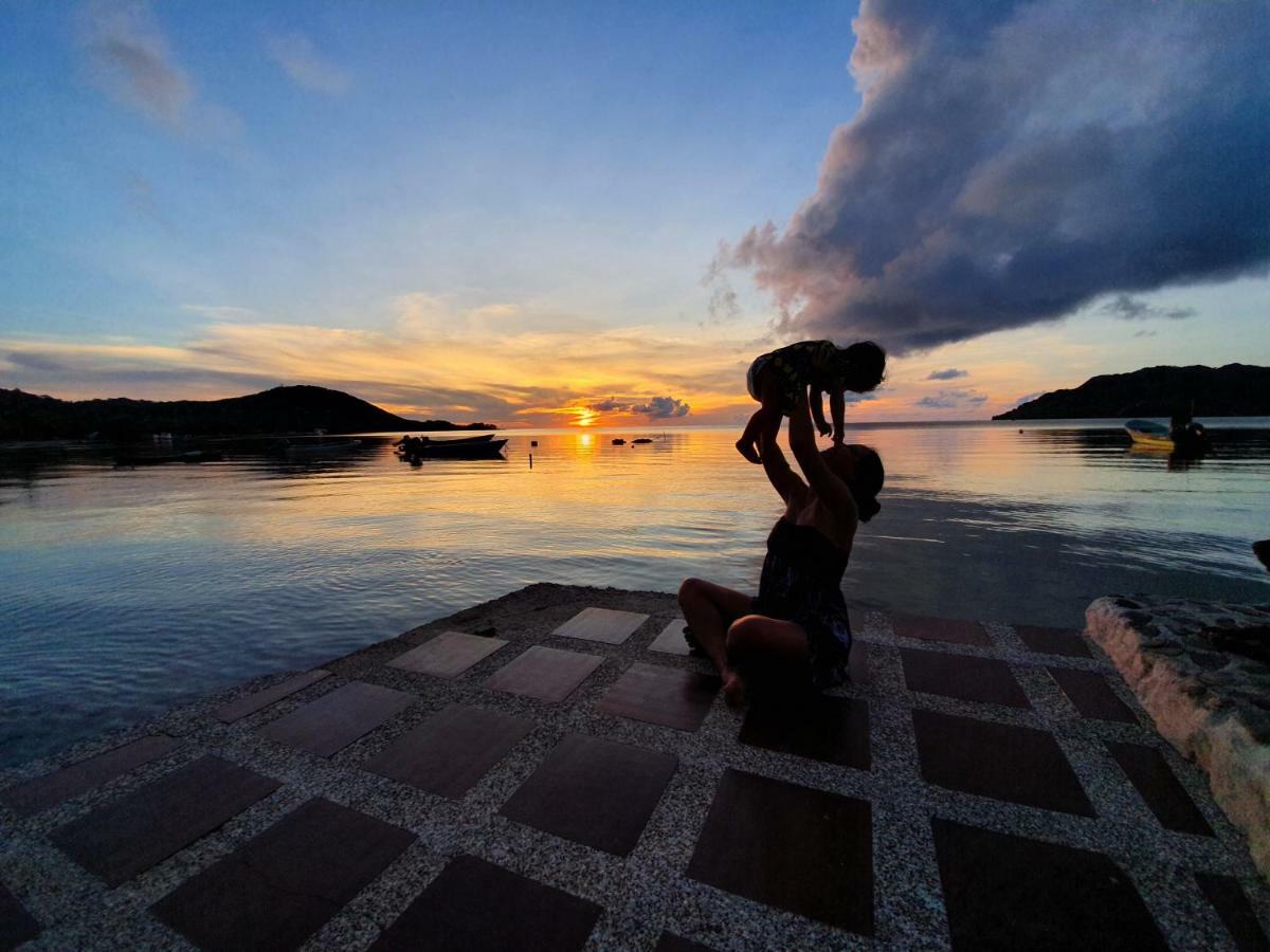 Posada Old Town Bay Providencia  Экстерьер фото